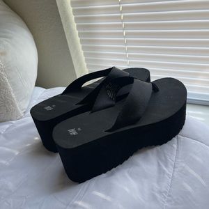 HM Platform Slippers
